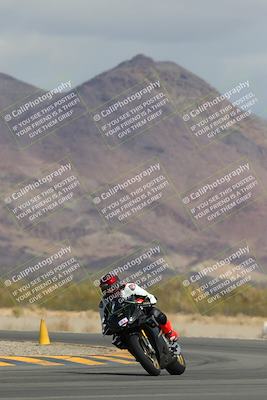 media/Feb-23-2023-Racers Edge (Thu) [[45c9a79e62]]/B Group/Session 2 (Turn 14)/